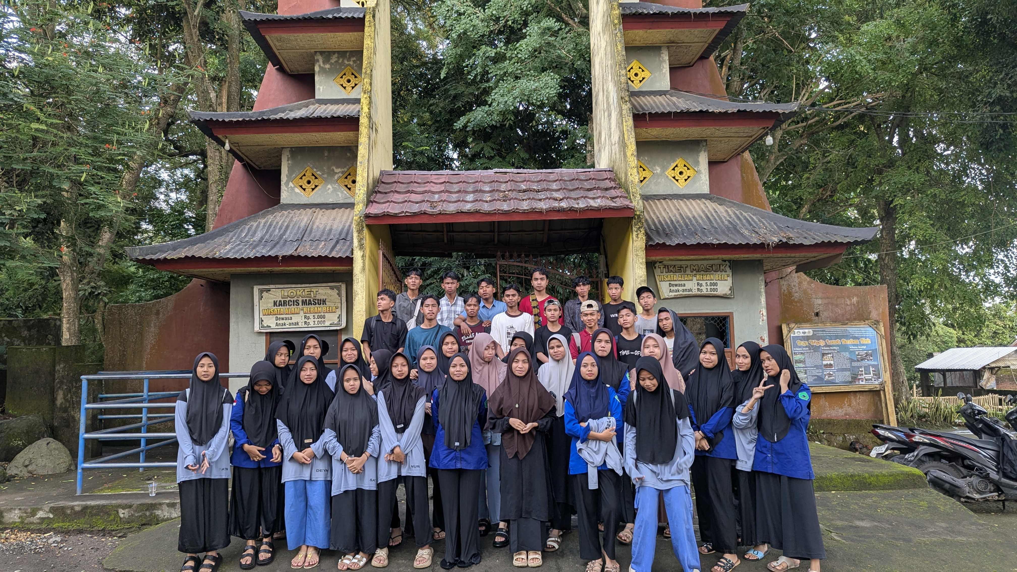 PEMBUBARAN PANITIA HARI GURU NASIONAL 2025 